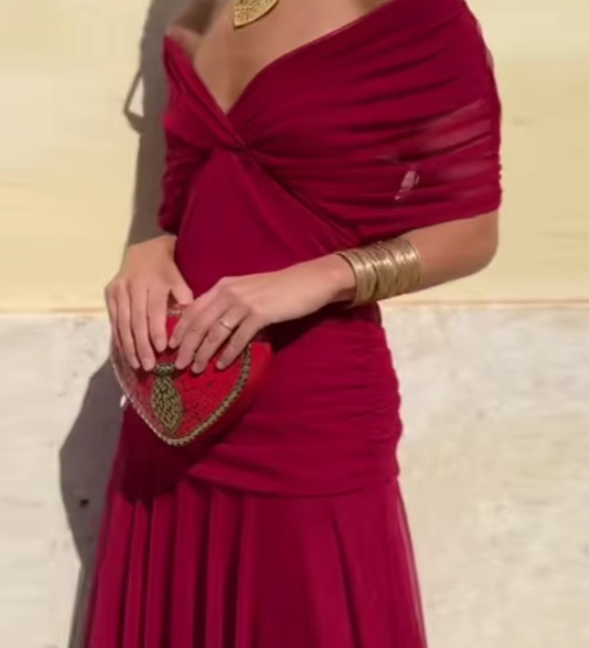 juhlamekko elegantti