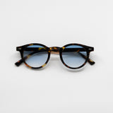Alena Lahti aurinkolasit