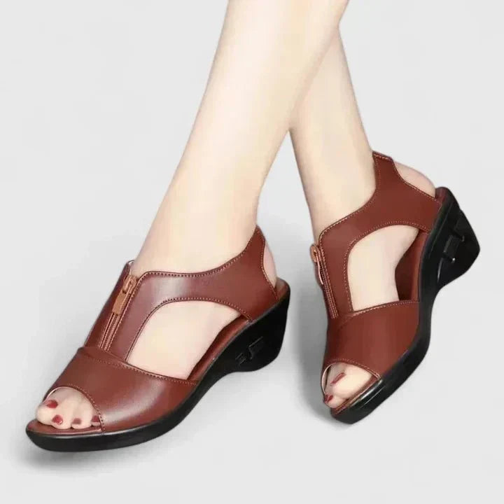 Elegantit sandaalit