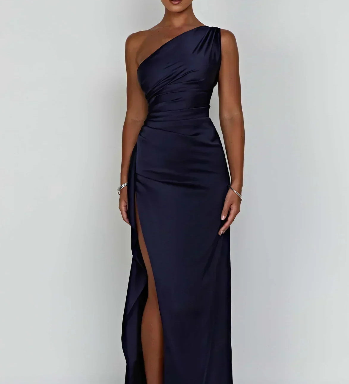 Satiini maxi mekko